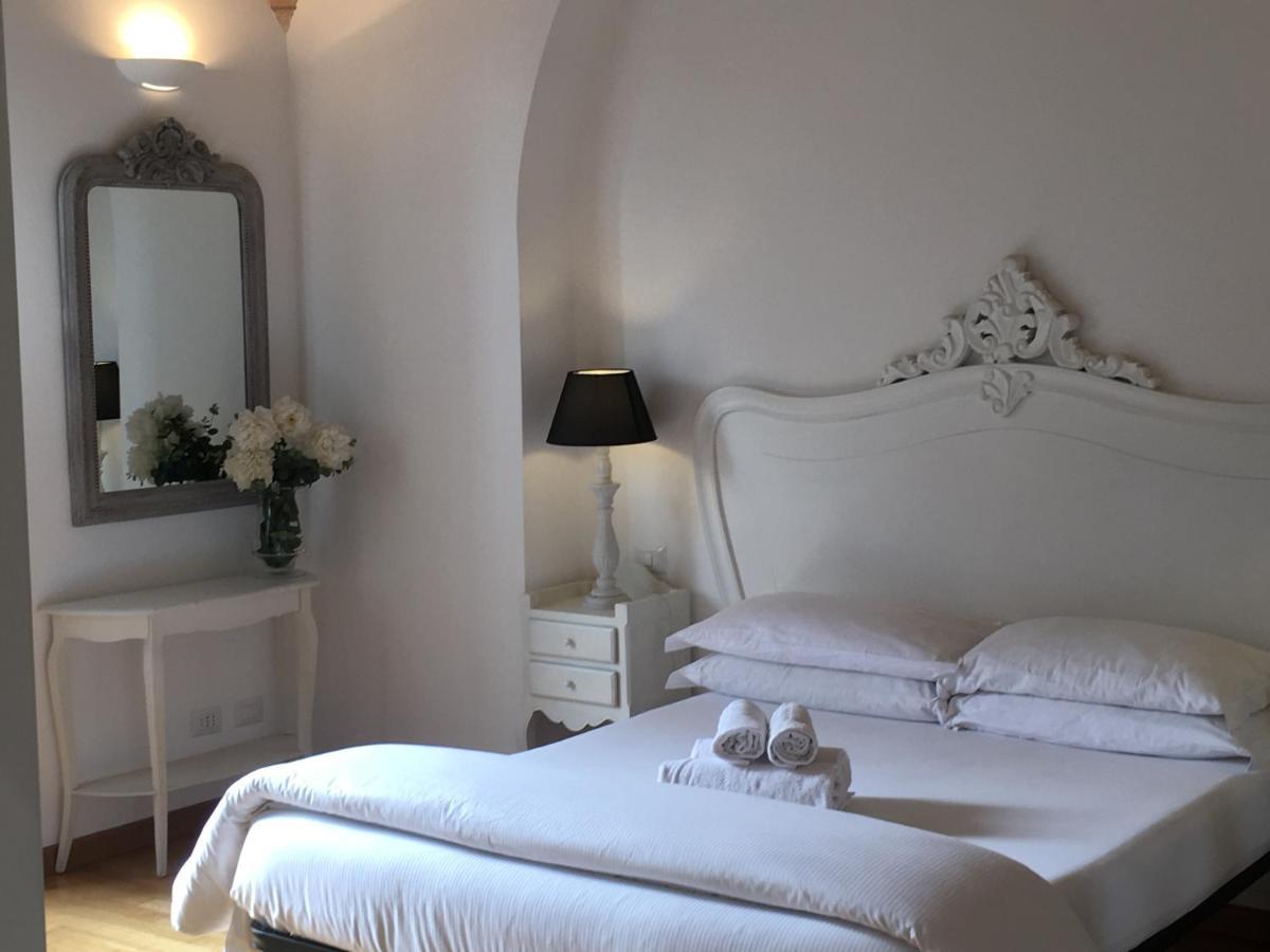 La Finestra Sul Colosseo B&B 1 Рим Екстер'єр фото